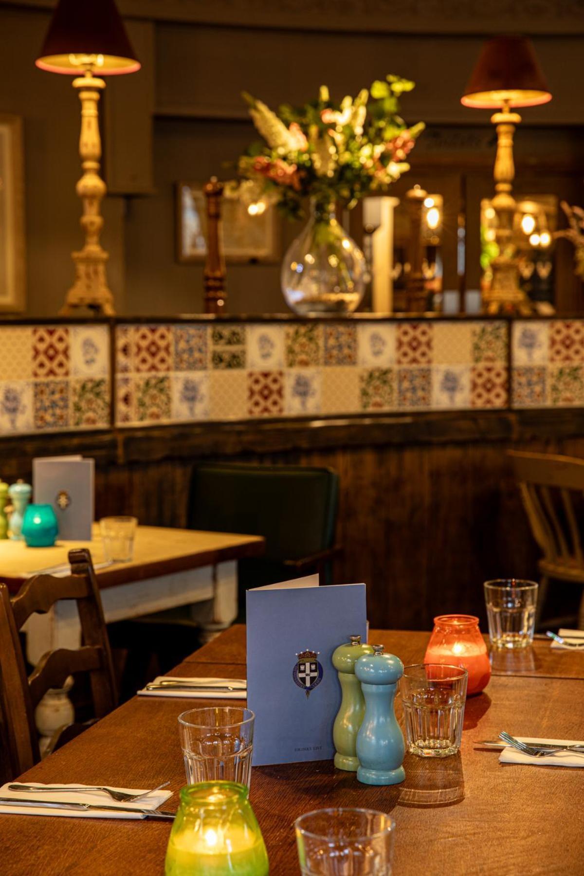 ホテル The Devonshire Arms バスロウ エクステリア 写真