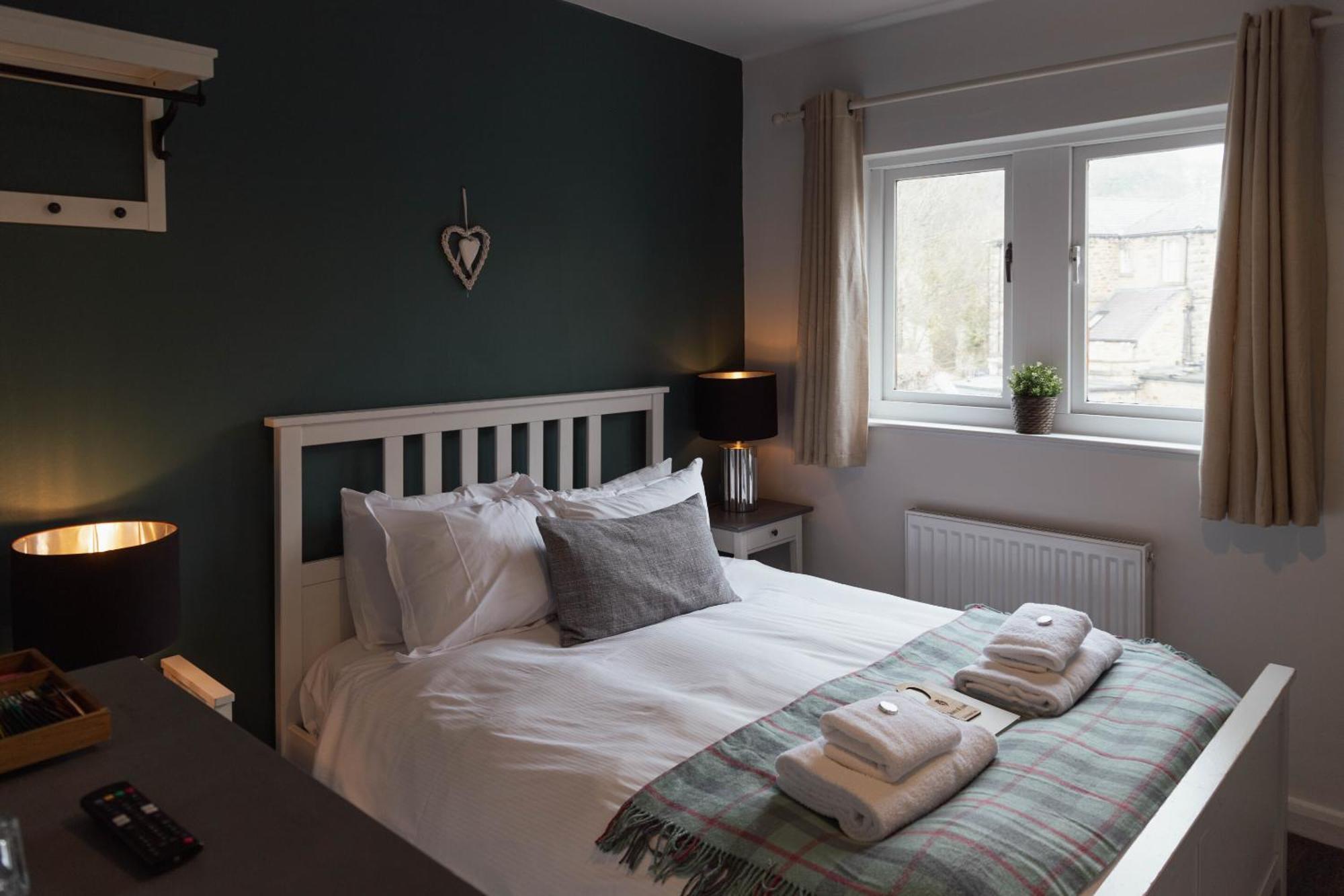 ホテル The Devonshire Arms バスロウ 部屋 写真